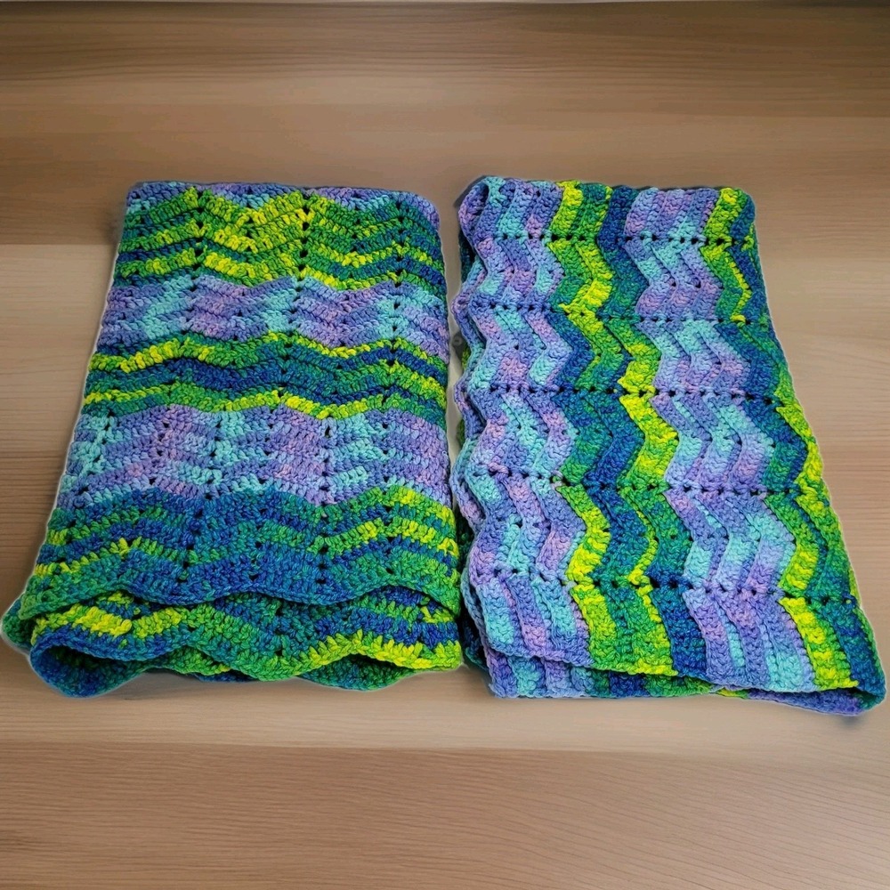 Vintage Crochet Ripple Afghan Blanket 70s Chevron Zig Zag Pastel Colors 30x33(2)
